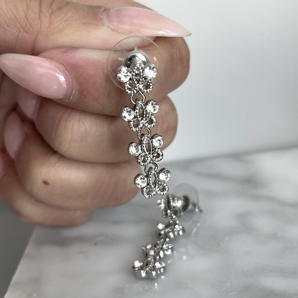 Wedding jewelry set, embellished loops with lots of beautiful sparkling CZstones - Picture 3 of 5